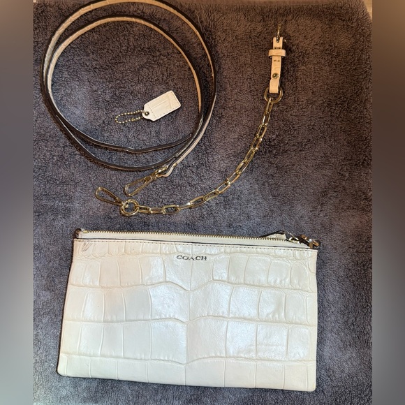 COACH Off-White Croc Embossed Leather Crossbody Shoulder Wristlet Bag Pre-Loved - Picture 12 of 12